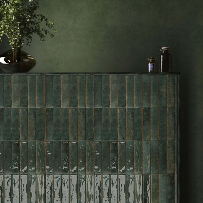 Tiles360 Realm Emerald Green Tile Porcelain Wall Tiles Gloss Pack of 32 (0.48m2), (L)250mm (W)60mm