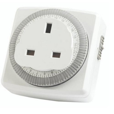 Timeguard 24 Hour Compact Plug-In Segment Time Controller / Timer