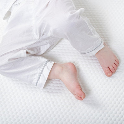 Tiny Dreamer Plus™ - Luxury Pocket Sprung To Fit Silver Cross Cot Bed (140 x 70cm)