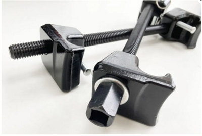 Toolzone 2 Piece Spring Compressor for Macpherson Shocks