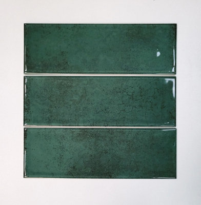 Top Ceramics Green Gloss Metro Ceramic Wall Tile Flat Bumpy (L)300mm x (W)100mm Each box 0.96sqm