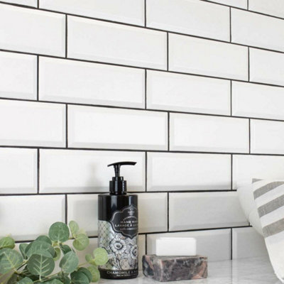 Top Ceramics White Bevelled Satin Metro Ceramic Wall Tile (L)300mm x (W)100mm Each box 0.84sqm
