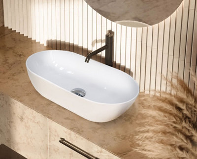 Top Ceramics White Curved Oval Counter Top Basin in High Gloss 500 x 300 x 140mm