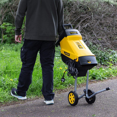 TOUGH MASTER Garden Shredder 2400W, Portable with 10 Metre Power Cable ...