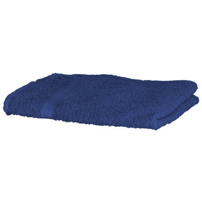 Towel City Luxury Range 550 GSM Bath Towel (70 X 130 CM) Royal (One Size) DIY at B&Q