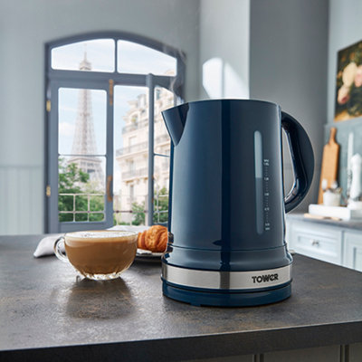 Tower deals blue kettle