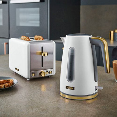 Tower kettle and toaster sale