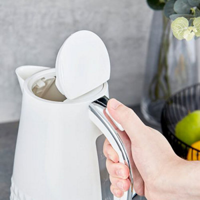 Tower Solitare 3KW 1.5 Litre Kettle White - 4
