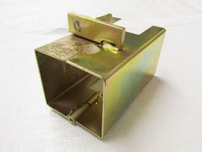 Towing Trailer Hitch Lock - In-Motion Caravan Driving Coupler Cover