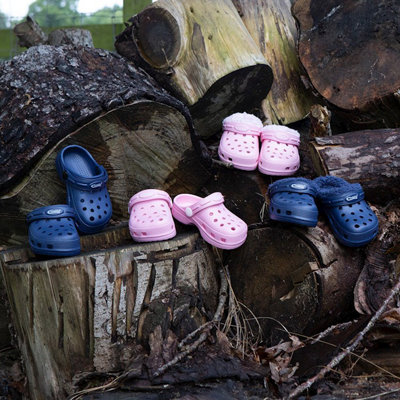 Town & Country Kids Clogs/Cloggies,Flexible and Ultra-Lightweight with Elastic EVA Material.  Size 8