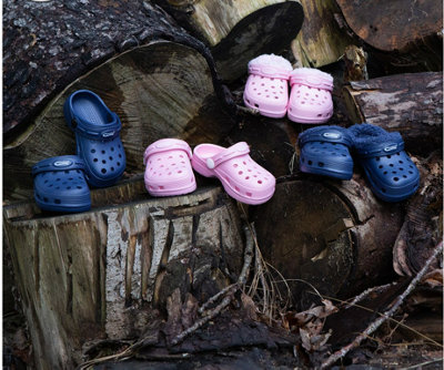 Town & Country Kids Pink Fleecy Clogs/Cloggies,Flexible and Ultra-Lightweight with Elastic EVA Material.  Kids Size 13