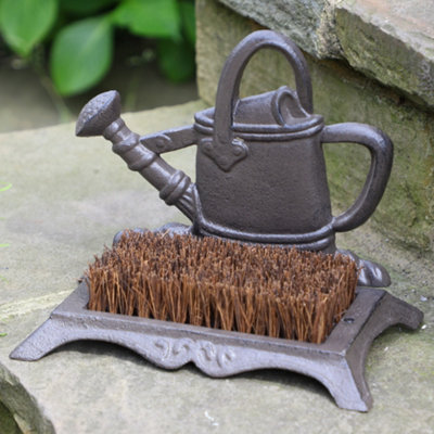 https://media.diy.com/is/image/KingfisherDigital/traditional-cast-iron-watering-outdoor-garden-can-boot-brush-scraper-for-garden-gifts~5060633941977_01c_MP?$MOB_PREV$&$width=768&$height=768