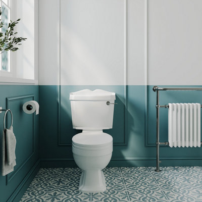 Traditional Classic Close Coupled WC Toilet with Cistern, Handle & Seat - 855mm x 490mm