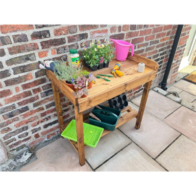 Traditional Davenport Utility Garden Wooden Table