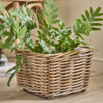Traditional Medium Wicker Square Lined Planter Basket