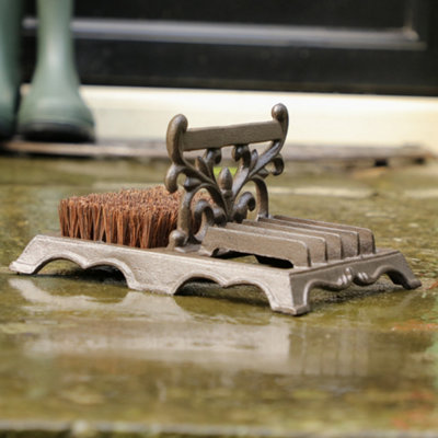 Traditional Ornate Cast Iron Outdoor Garden Boot Brush Scraper - 3