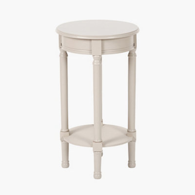 Traditional Round Wood Round Accent Table with Bottom Shelf