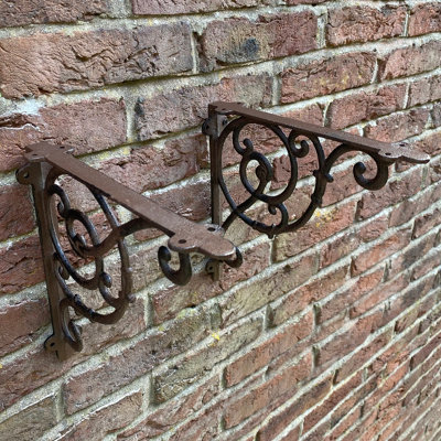 Traditional Style Cast Iron Shelf Brackets (25cm)