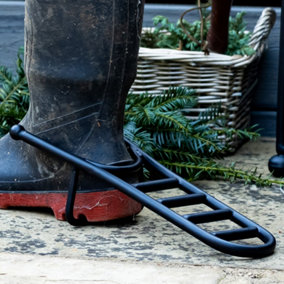 Traditional Style Iron Outdoor Garden Black Boot Jack Shoe Scraper