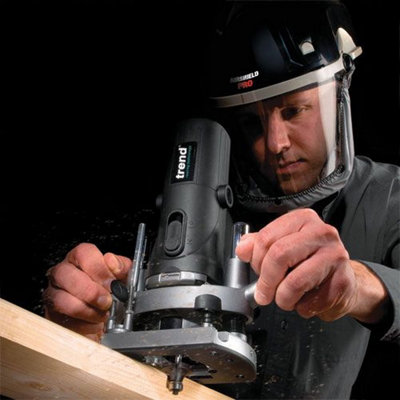 Trend T4EK 240v 1/4in Variable Speed Plunge Router 850W Lightweight and Compact - 6