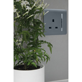 Trendiswitch Warm Grey 1 Gang 13 Amp Switched Socket