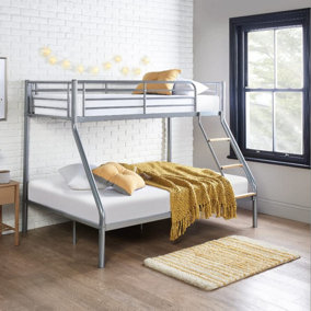 Triple Bunk Beds Extra Strong & Durable Silver Single & Double Metal Bunk Bed With 2 Mattresses