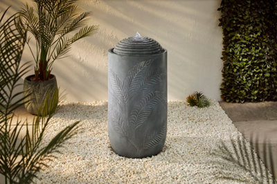 Tropical Modern Water Feature without Cover