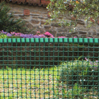 True Products Green General Plastic Mesh Garden Fence - 20mm x 20mm Square Mesh - 1m x 5m - 4