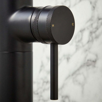 UK Home Living Avalon Core Freestanding Bath Shower Mixer Black - 3