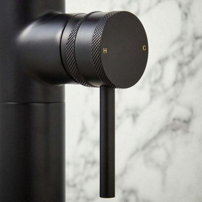 UK Home Living Avalon NEW RANGE OFFER PRICE Core Freestanding Bath Shower Mixer Black