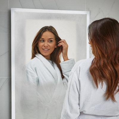 UK Home Living Avalon - PRICE REDUCED -LED Mirror w/Demister Pad & Shaver Socket 500x700mm