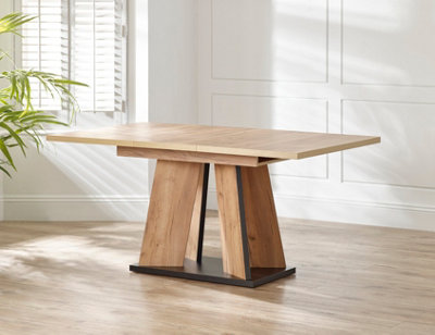 Best Extendable Dining Tables at B&Q: Space-Saving & Stylish Options