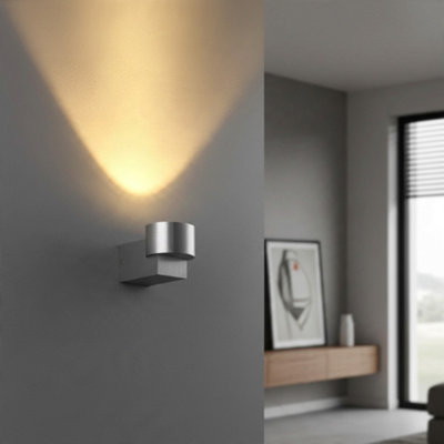 UltraBeam Brushed Aluminium Indoor LED Wall Uplighter 5 Watt LED 500 Lumens