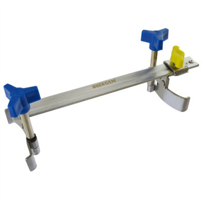 Universal twin cam locking timing tool kit for petrol diesel engines