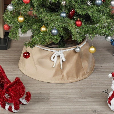 Beige top tree skirt