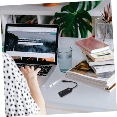 USB Gigabit Ethernet Adapter, No Additional Network Card Required, Quick and Easy Setup for PC and Laptop, Stable Connection