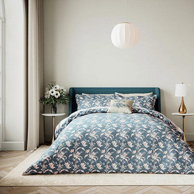 V&A Daffodil Dreams Duvet Cover Set King Size Blue