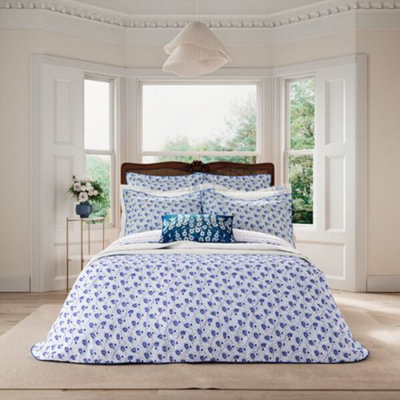 V&A Swanwick Duvet Cover Single Indigo Blue & White