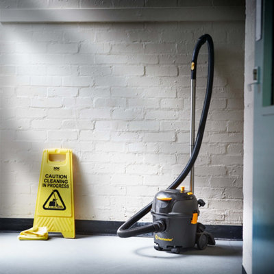 Vacmaster D8 Commercial Domestic 8L Vacuum Cleaner with Dust