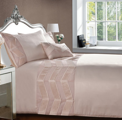 Valencia Polycotton Duvet Set With Pillowcase