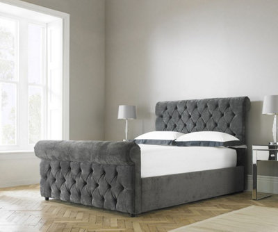 Valentino Chesterfield Sleigh Bed - Doorstep Delivery Only No Assembly ...