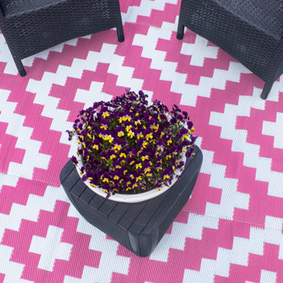 Valiant Geometric Outdoor Patio and Decking Rug 12ft x 9ft (3.6m x 2