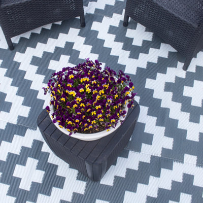 Valiant Outdoor XL Waterproof Rug for Gardens, Patio and Decking - Geometric Grey - 3.6m x 2.7m