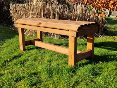 Fully assembled outlet garden bench