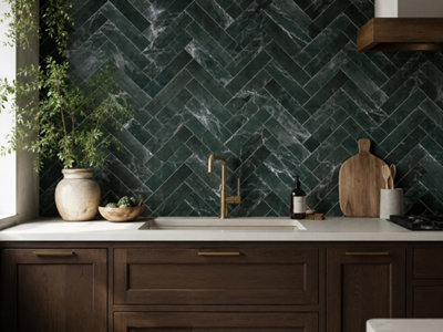 Valloria Verde Porcelain Wall Tiles (640 Pack - 20 Box - 14.2m2 Coverage)  - Shower - 7.5cm x 29.75cm - Elegant Marble Styling