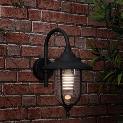 ValueLights Eyam Traditional Style IP44 Rated Outdoor Fishermans Wall Light Black Finish with Clear Shade