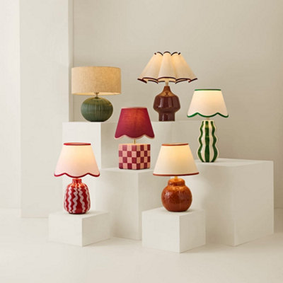 ValueLights Jamie Burgundy Glazed Ceramic Table Lamp with Scallop Trim Shade