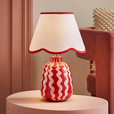 ValueLights Katy Pink and Red Wiggle Stripe Table Lamp with Scallop Shade and Bulb