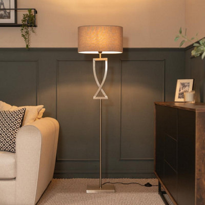 ValueLights Large Silver Chrome Metal Floor Lamp with a Grey Fabric Oval Lampshade - Bulb Included