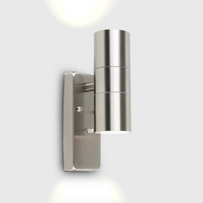 ValueLights Modern Brushed Chrome IP44 Rated Up/Down Outdoor Security Wall Light - Complete with 2 x 5W GU10 Cool White LED Bulbs